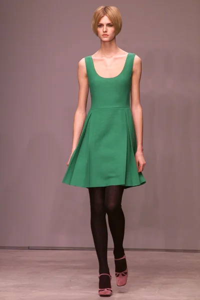 Look 27